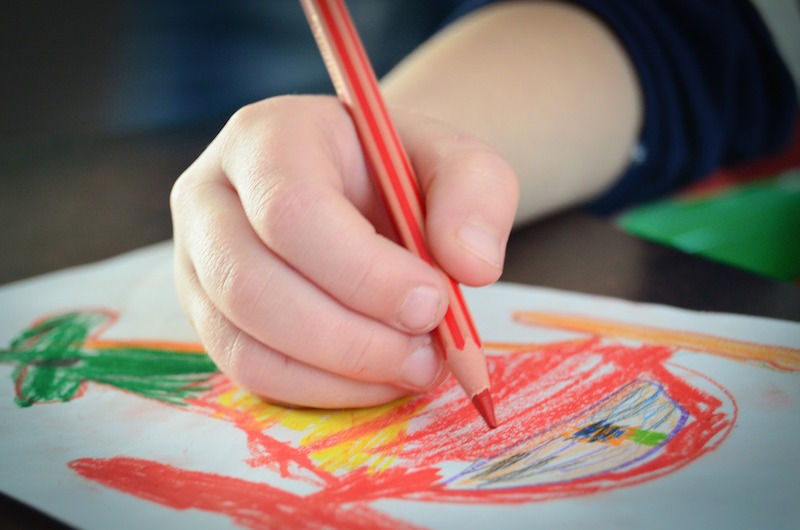 YouTube videos for Spanish class can incorporate hands-on learning with drawing or craft tutorials.