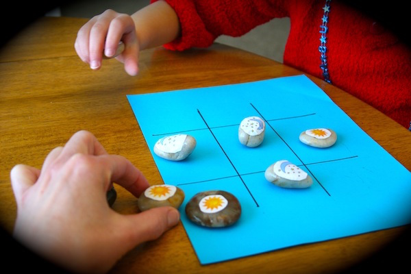 Playing Games in Spanish: Vocabulary for Families - Spanish Playground